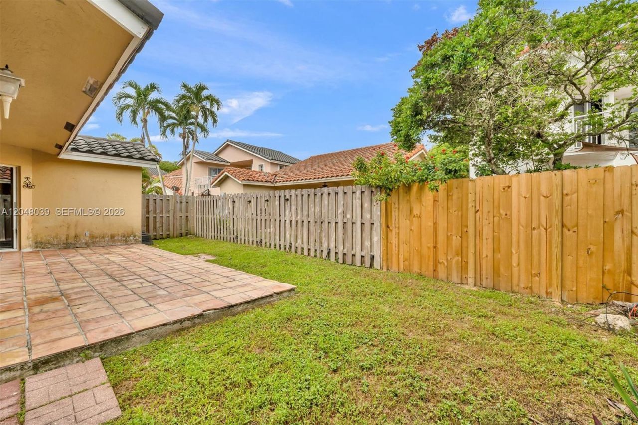 4916 SW 154th Ave , Miami, FL 33185 Photo