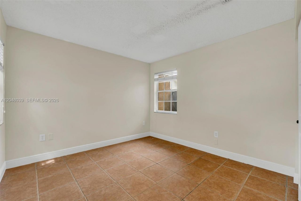4916 SW 154th Ave , Miami, FL 33185 Photo