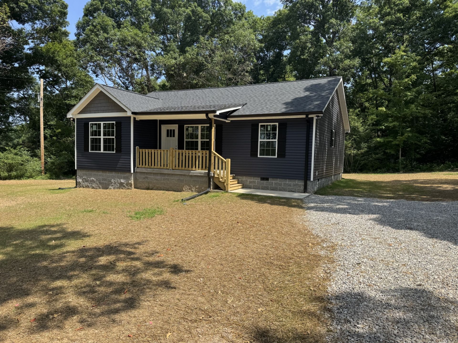 1047 Oak Grove Rd , Dickson, TN 37055 Main Photo