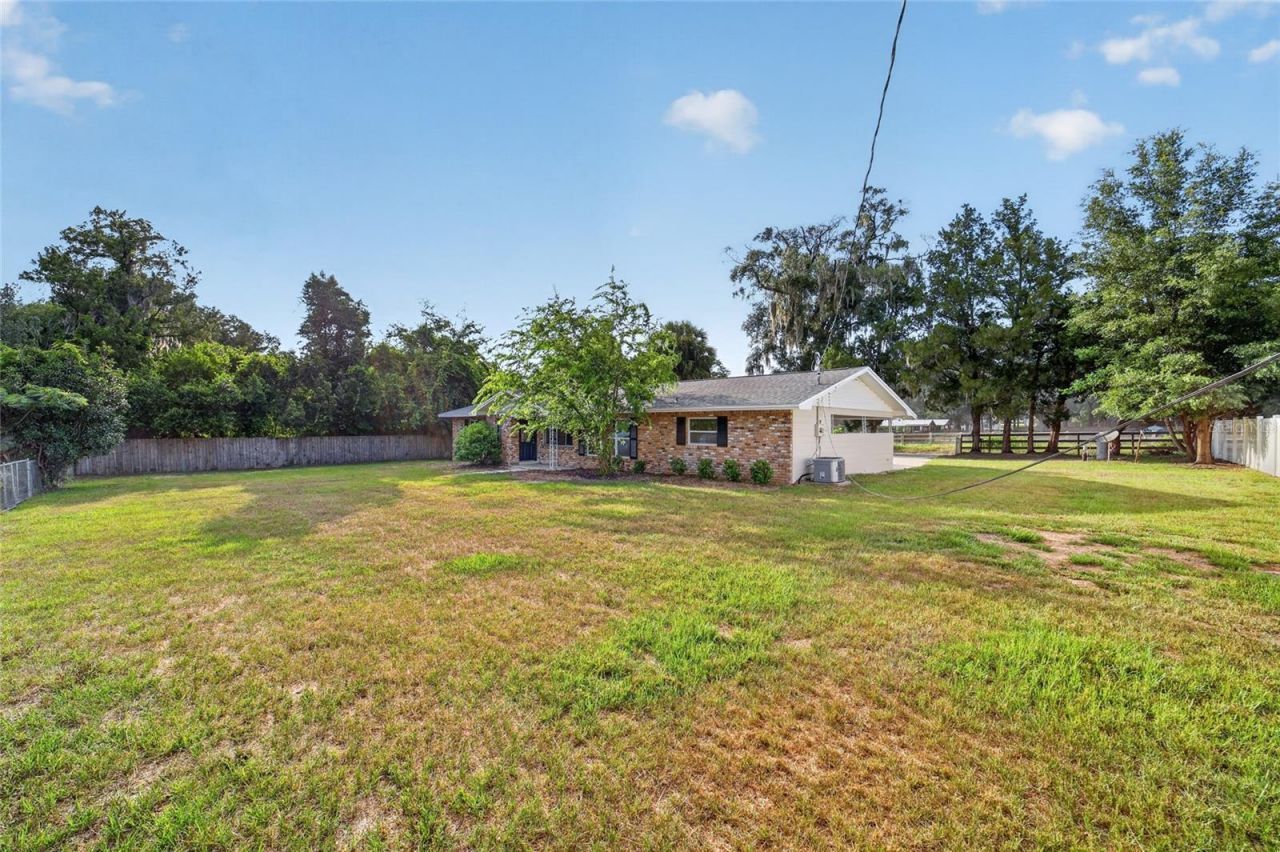 2421 NE 57th Place , Ocala, FL 34479 Photo