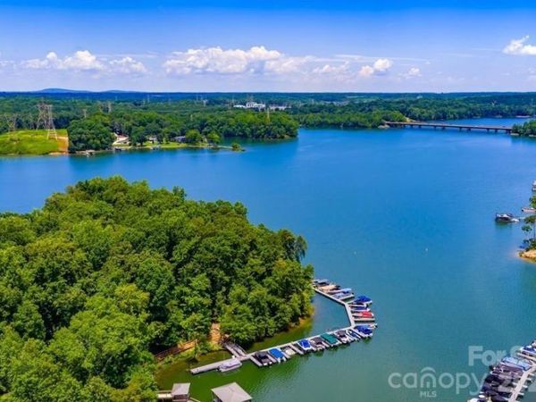2125 Mt Isle Harbor Drive , Charlotte, NC 28214