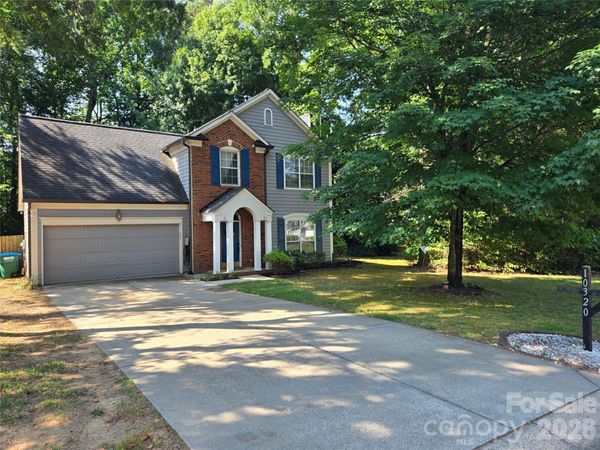 10320 Danesway Lane , Cornelius, NC 28031