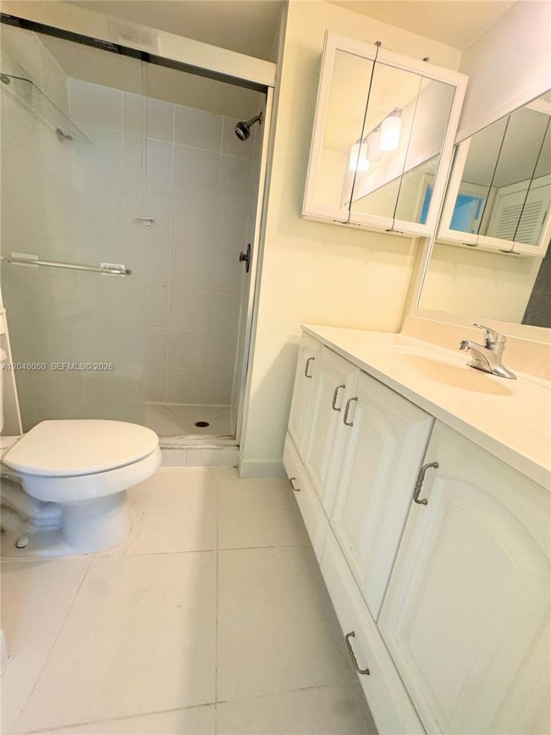9660 Sunrise Lakes Blvd, Unit 202, Sunrise, FL 33322 Photo