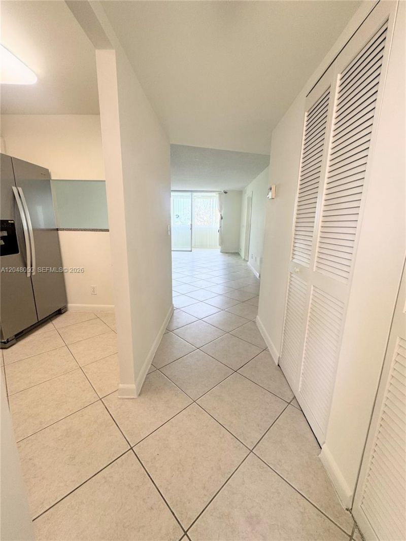 9660 Sunrise Lakes Blvd, Unit 202, Sunrise, FL 33322 Photo