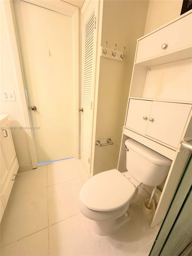 9660 Sunrise Lakes Blvd, Unit 202, Sunrise, FL 33322 Photo