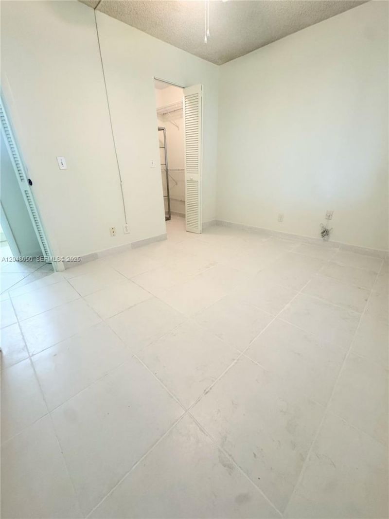 9660 Sunrise Lakes Blvd, Unit 202, Sunrise, FL 33322 Photo