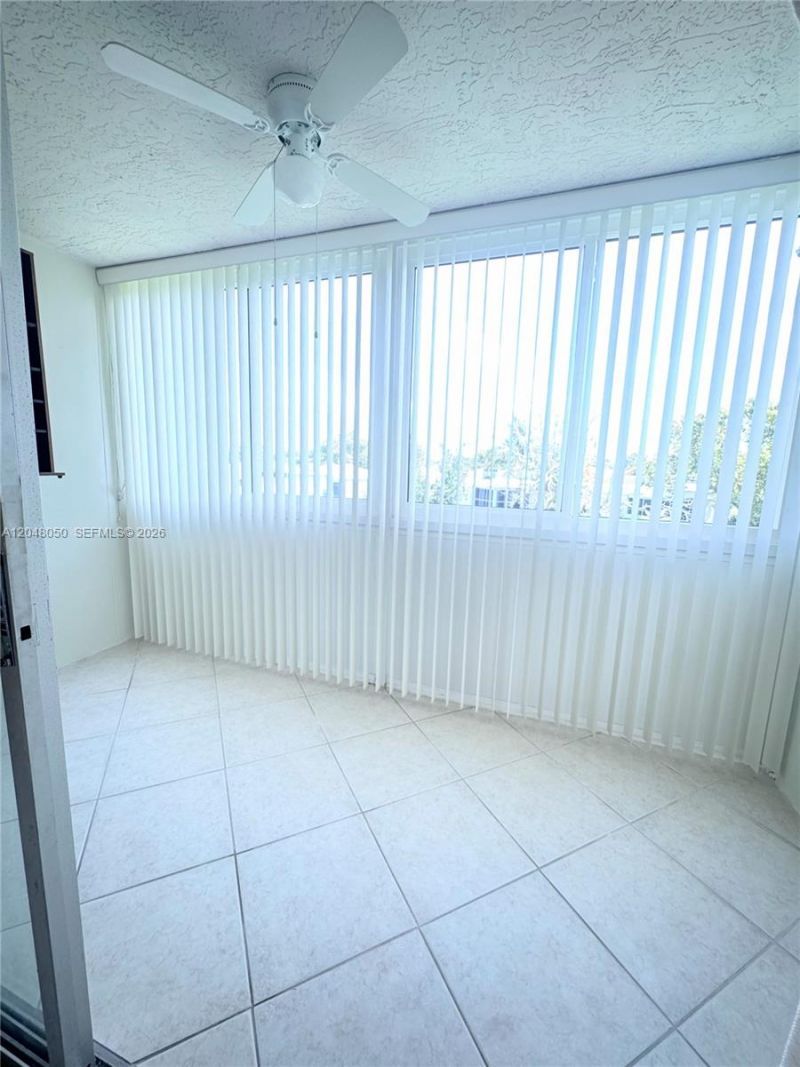 9660 Sunrise Lakes Blvd, Unit 202, Sunrise, FL 33322 Photo