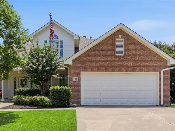 121 S Blue Bonnet Circle, Justin, TX 76247