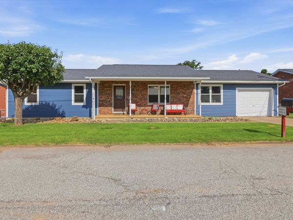 155 Raceview Drive, Ona, WV 25545