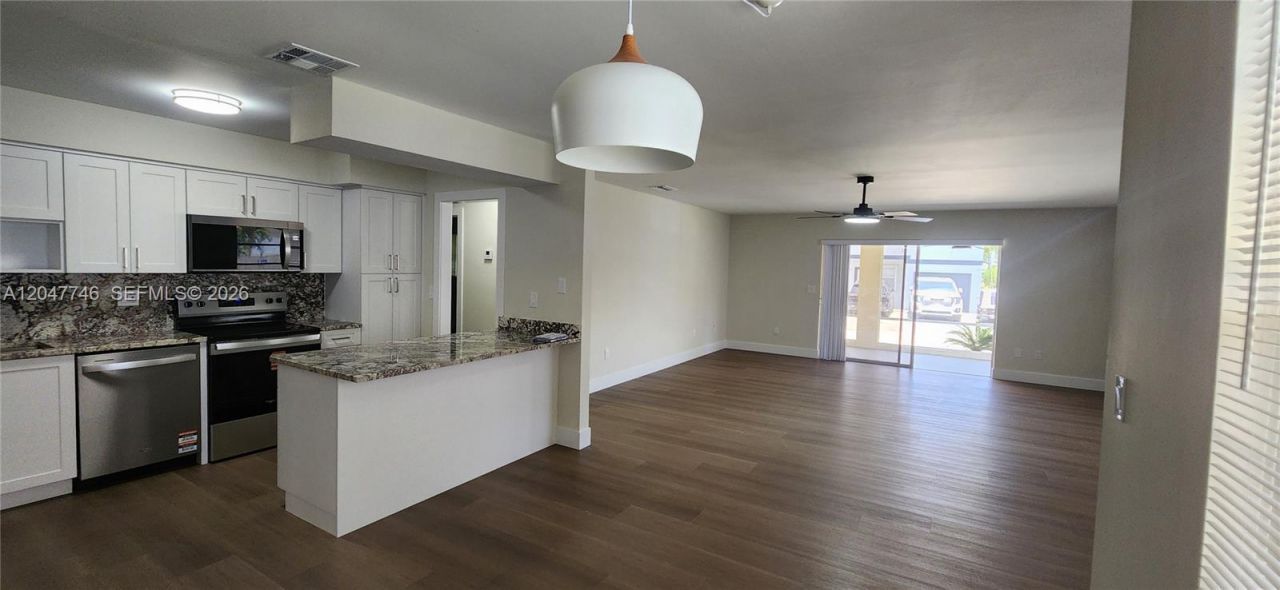 114 S Lakeside Dr, Unit 114, Lake Worth, FL 33460 Photo