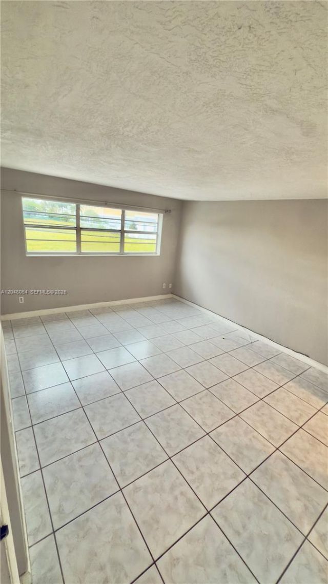 1855 NE 121st St , Unit 16, North Miami, FL 33181 Photo