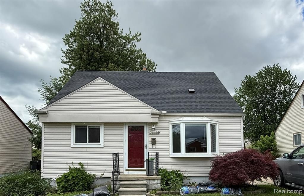 23334 Deziel Street, Saint Clair Shores, MI 48082 Main Photo