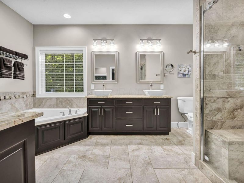 599 Meadowdale Drive , Mansfield, OH 44907 Photo 19