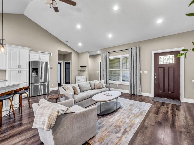 599 Meadowdale Drive , Mansfield, OH 44907 Photo 5