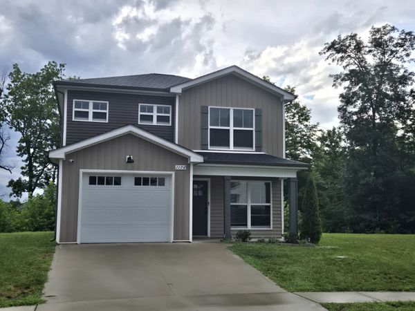 1176 Cottonwood Dr , Clarksville, TN 37040