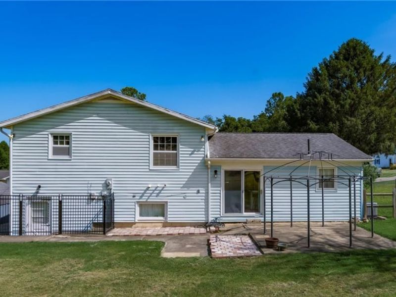 2915 Thorn Drive, South Zanesville, OH 43701 Photo 26