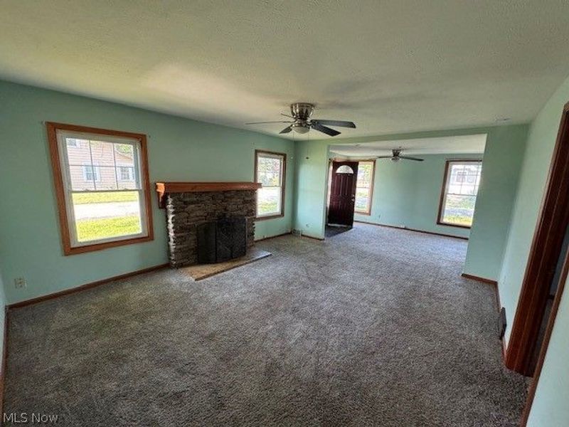 856 Peach Boulevard, Willoughby, OH 44094 Photo 3