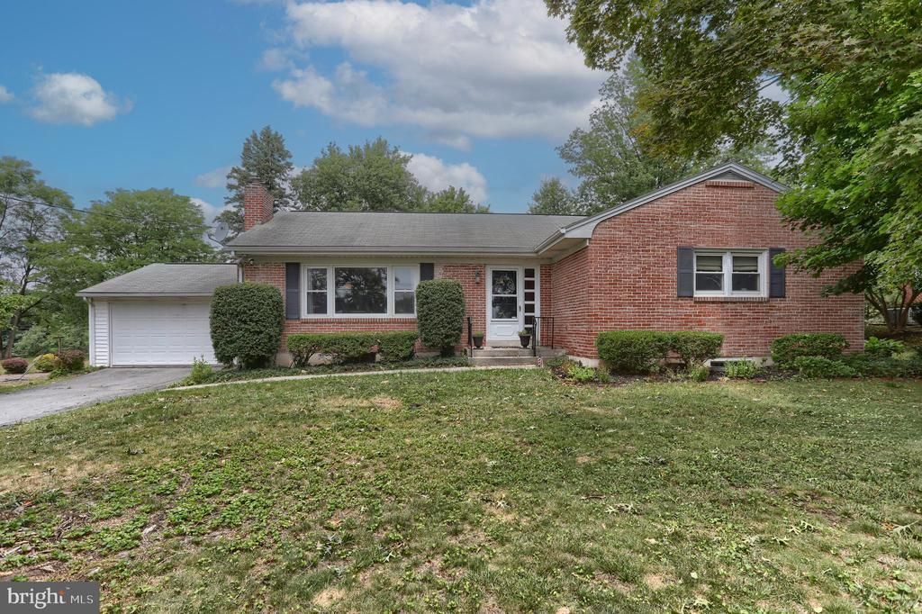 36 ARTHUR STREET , HUMMELSTOWN, PA 17036