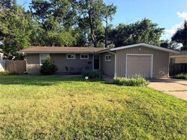 11917 W 91st Terrace, Lenexa, KS 66215