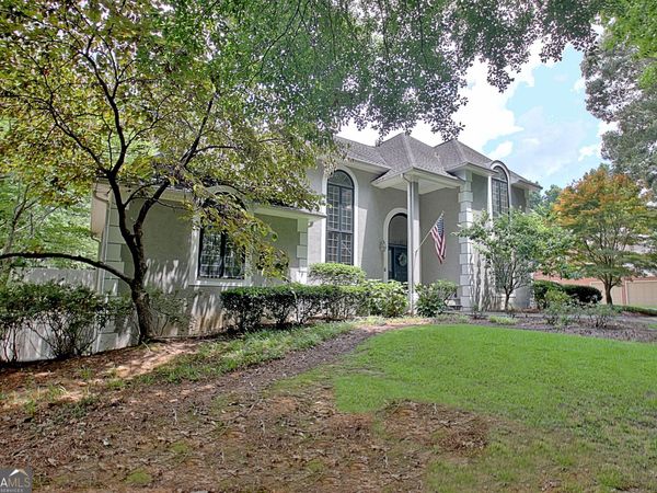 8554 Shoreline Drive, Jonesboro, GA 30236