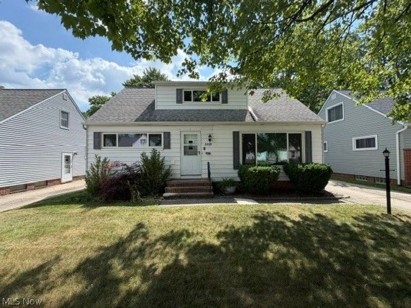 1309 W Miner Road, Mayfield Heights, OH 44124 Photo 2