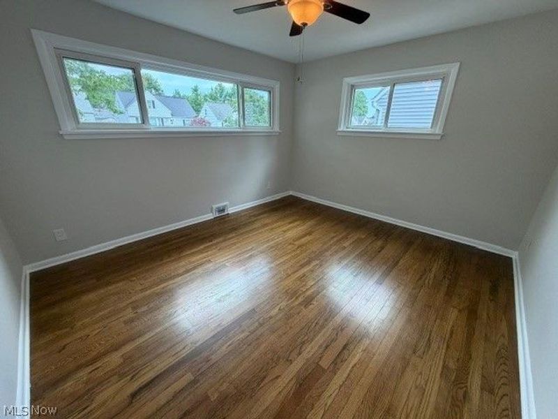 1309 W Miner Road, Mayfield Heights, OH 44124 Photo 9