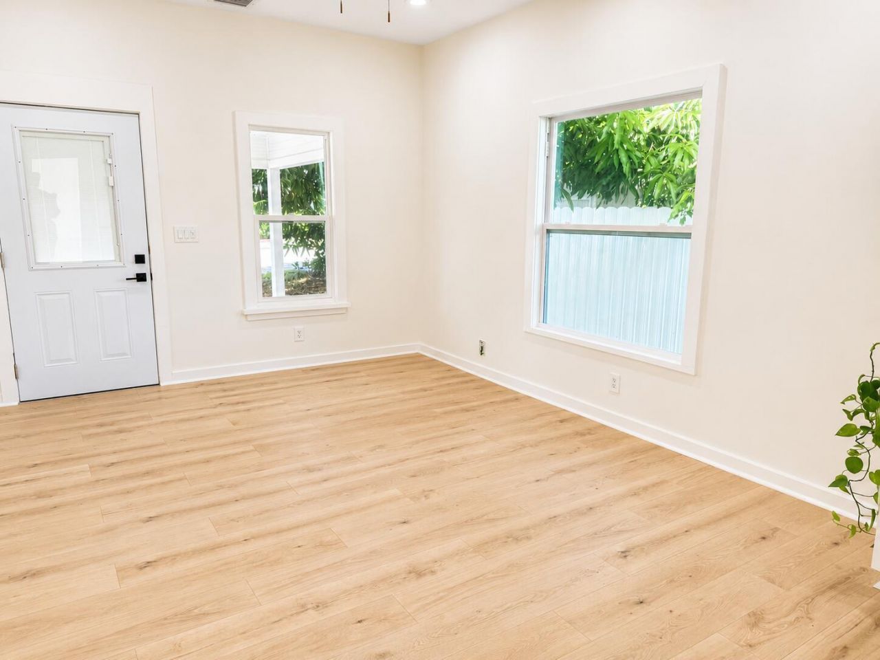 719 Tuscaloosa Street, West Palm Beach, FL 33405 Photo