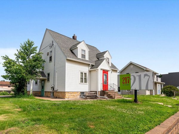 217 N Main St, Viroqua, WI 54665