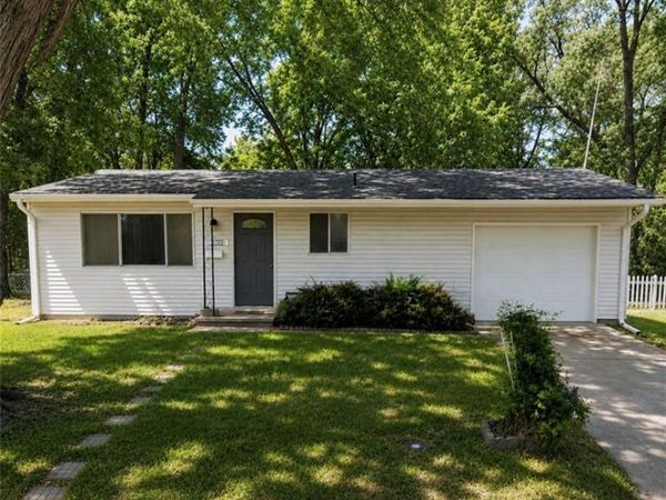 2409 Big Pine Terrace, St Joseph, MO 64503
