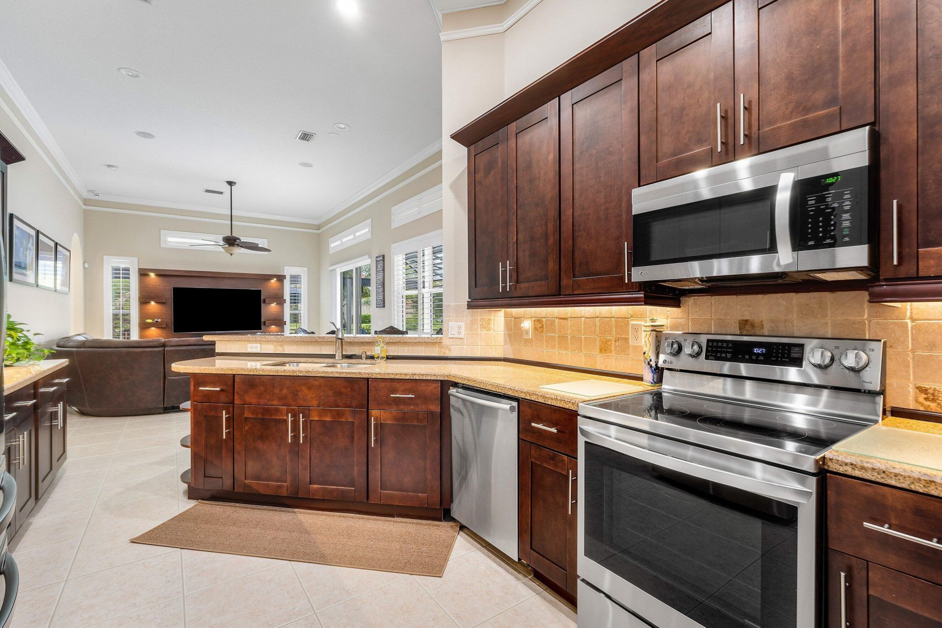 1853 Palisades Drive, West Palm Beach, FL 33411 Photo