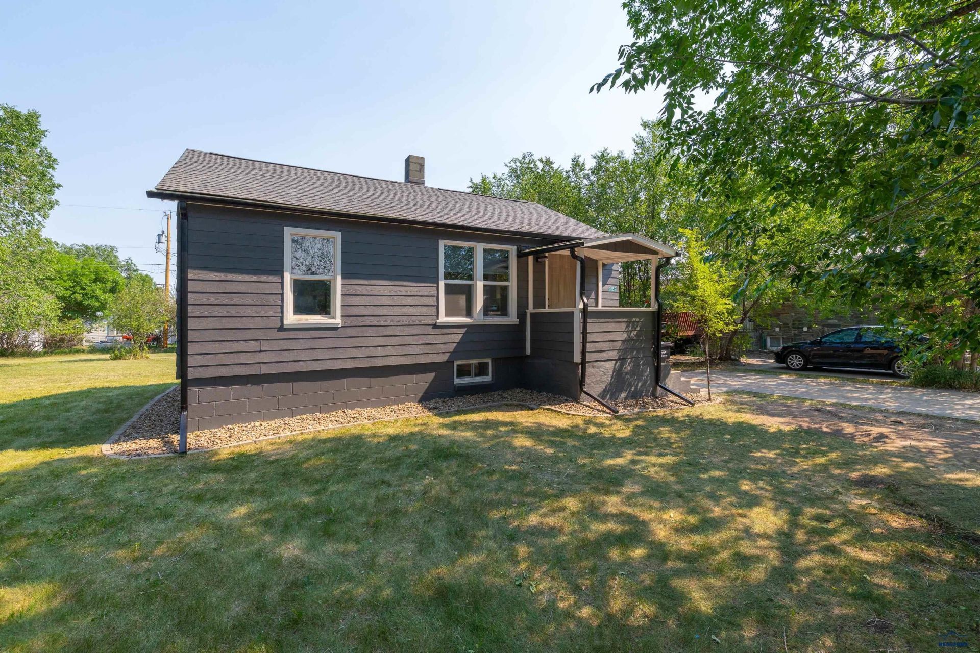 1232 E St Charles, Rapid City, SD 57701 Main Photo