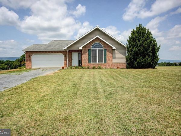 201 CURTIS AVENUE , NEWBURG, PA 17240