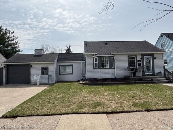 19235 Philomene Boulevard , Allen Park, MI 48101