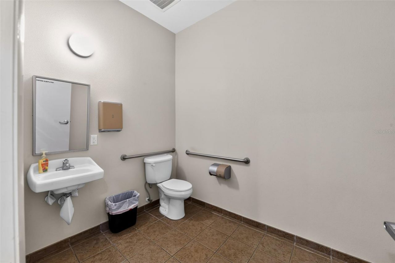 2555 Pinellas Point Drive S, Saint Petersburg, FL 33706 Photo