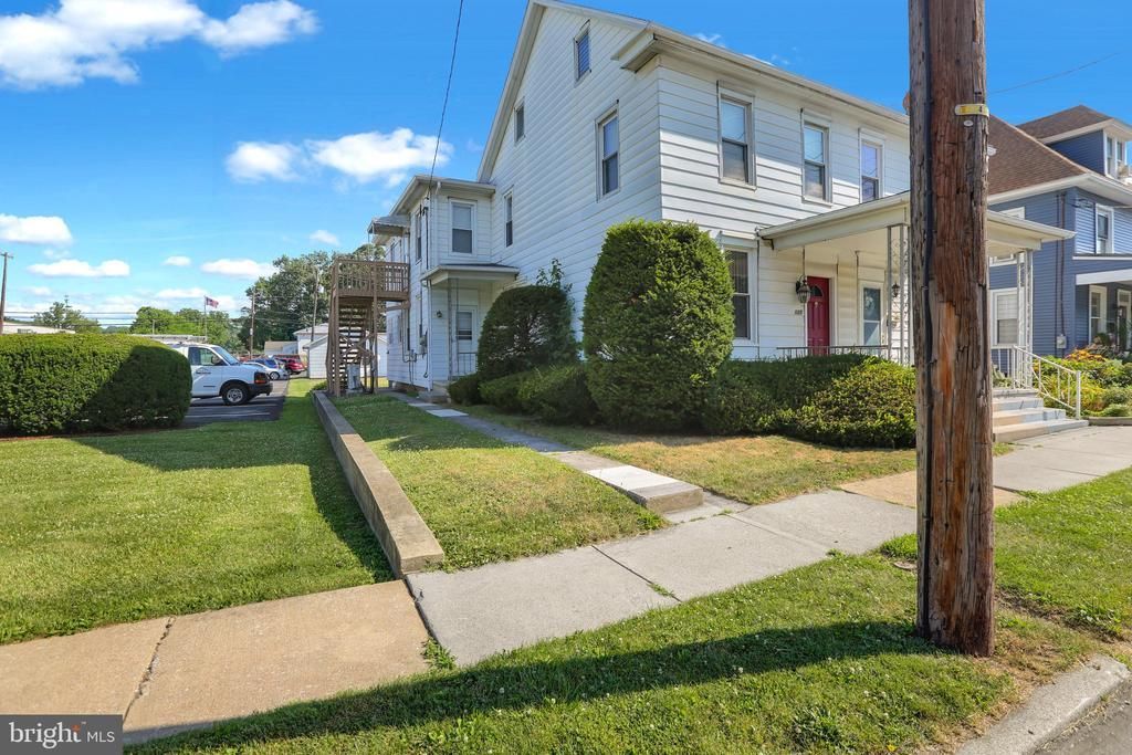 125 W PENN AVENUE , CLEONA, PA 17042