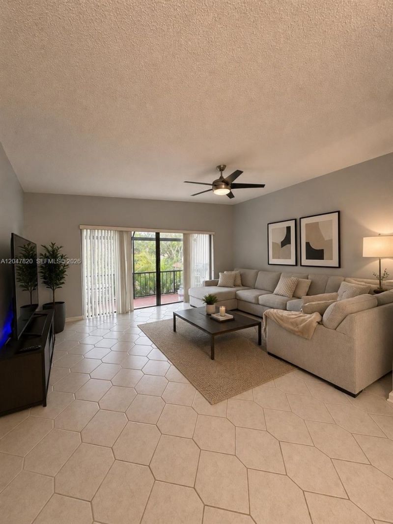 301 N Pine Island Rd , Unit 220, Plantation, FL 33324 Photo