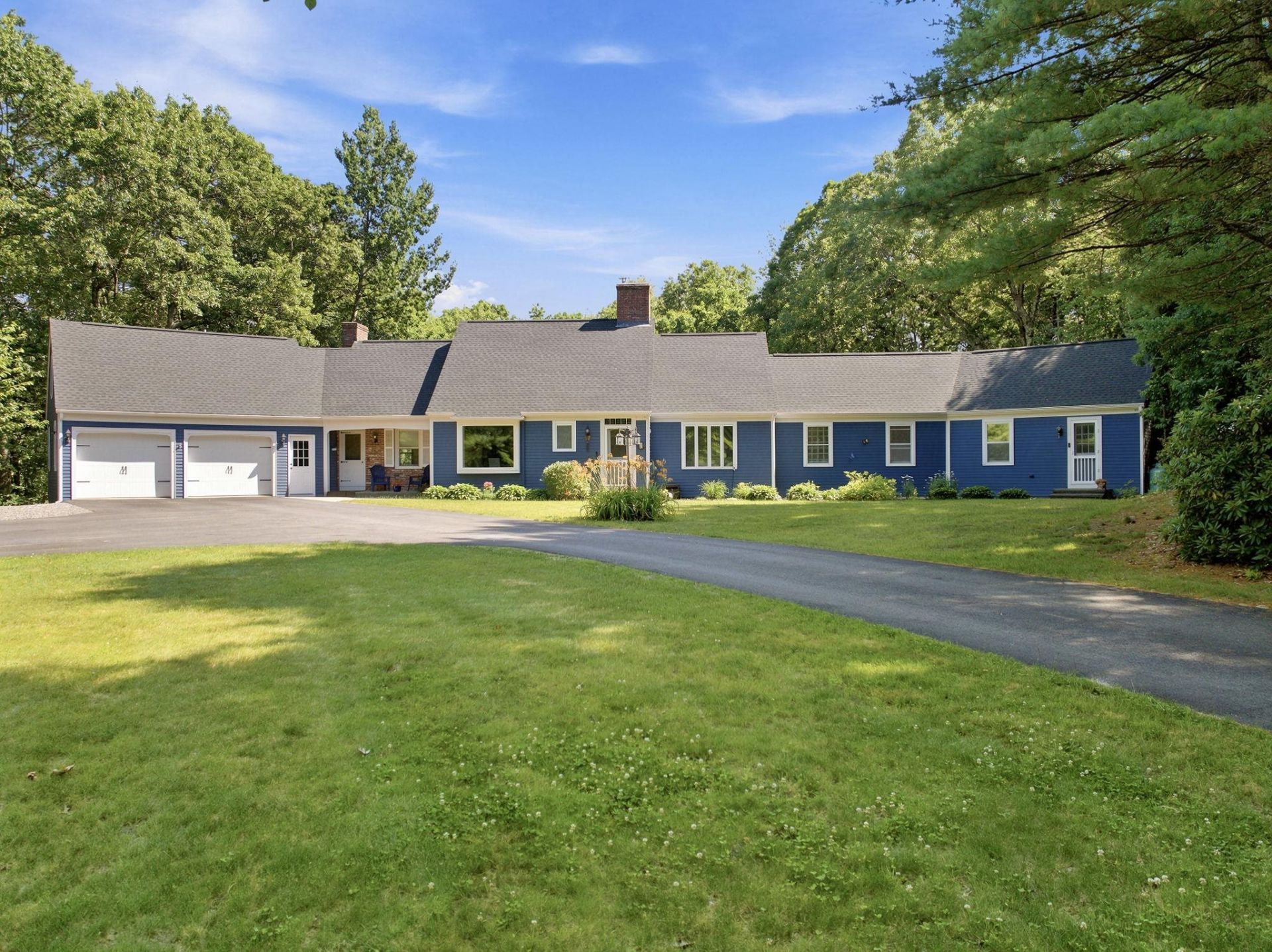 8 Netherwood Road, Windham, NH 03087 Main Photo