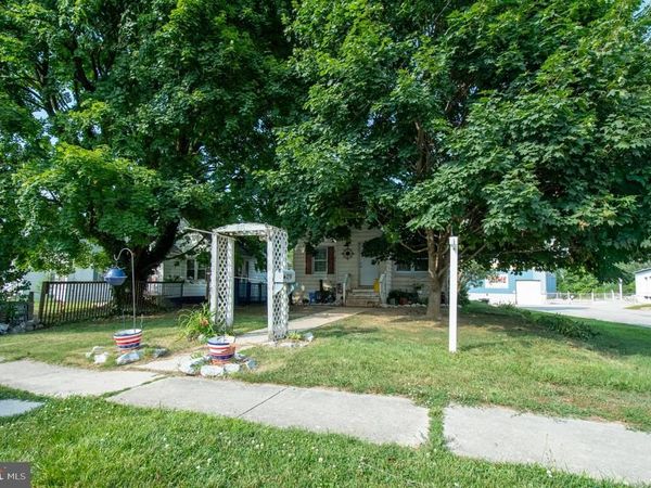 816 MCALLISTER STREET, HANOVER, PA 17331