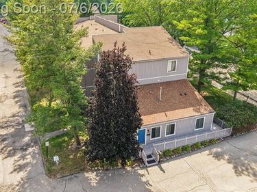 9597 Harbour Cove Court, Ypsilanti Twp, MI 48197