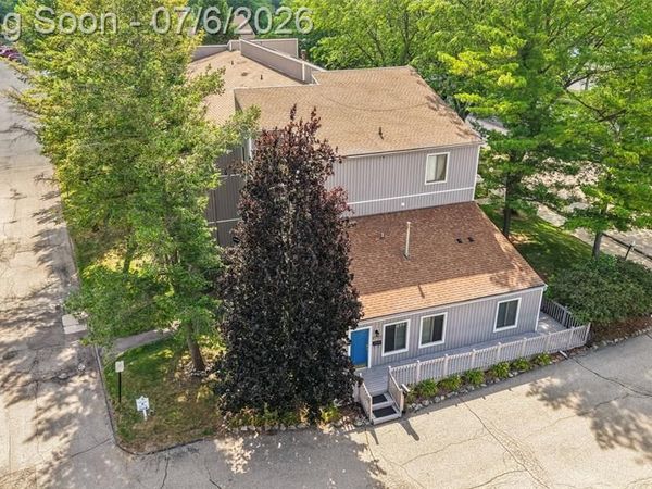 9597 Harbour Cove Court, Ypsilanti Twp, MI 48197