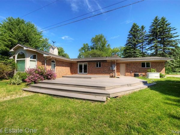 3125 W Commerce Road, Milford Twp, MI 48380