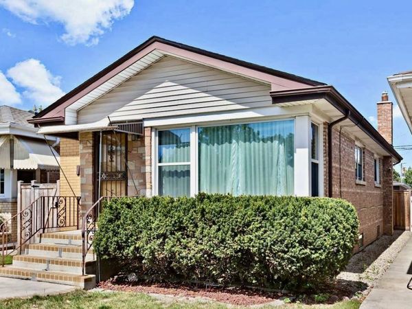 6822 W Higgins Avenue , Chicago, IL 60656