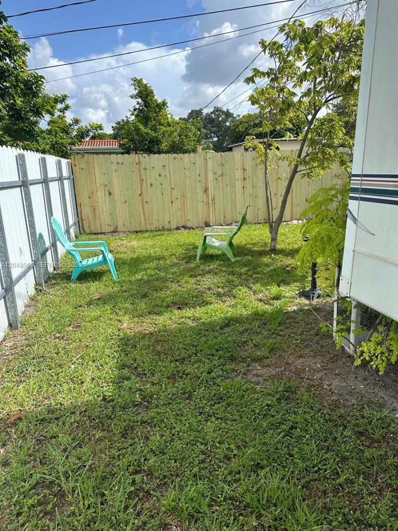 655 NW 152nd St , Unit 655, Miami, FL 33169 Photo