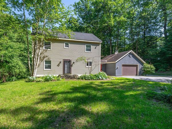 560 New Ireland Road, Manchester, VT 05255