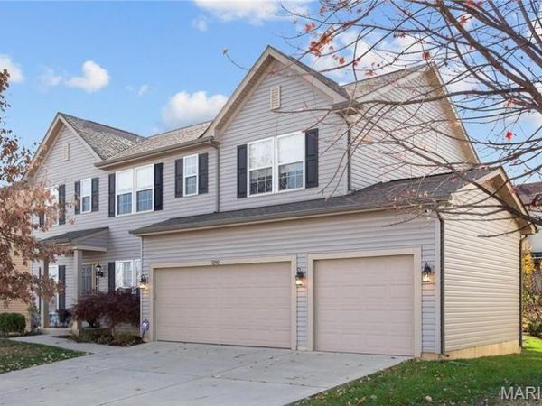 1290 Shorewinds Trail, St Charles, MO 63303