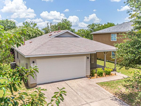180 Onyx Lake DR , Kyle, TX 78640