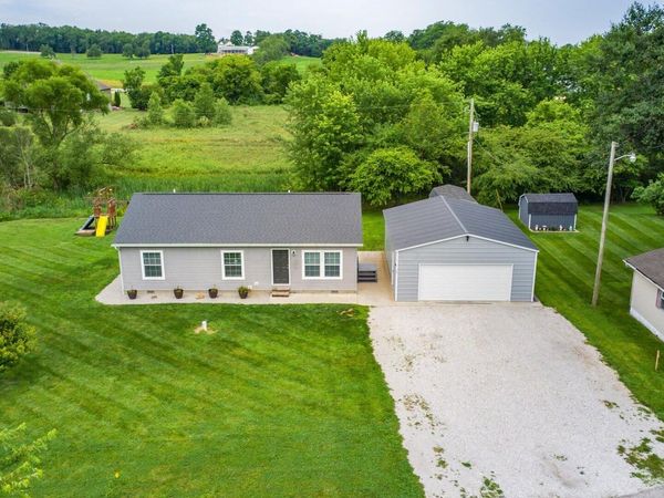 70 Liberty Avenue SE, Jacksontown, OH 43030