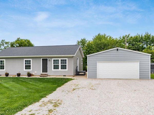 70 Liberty Avenue SE, Jacksontown, OH 43030
