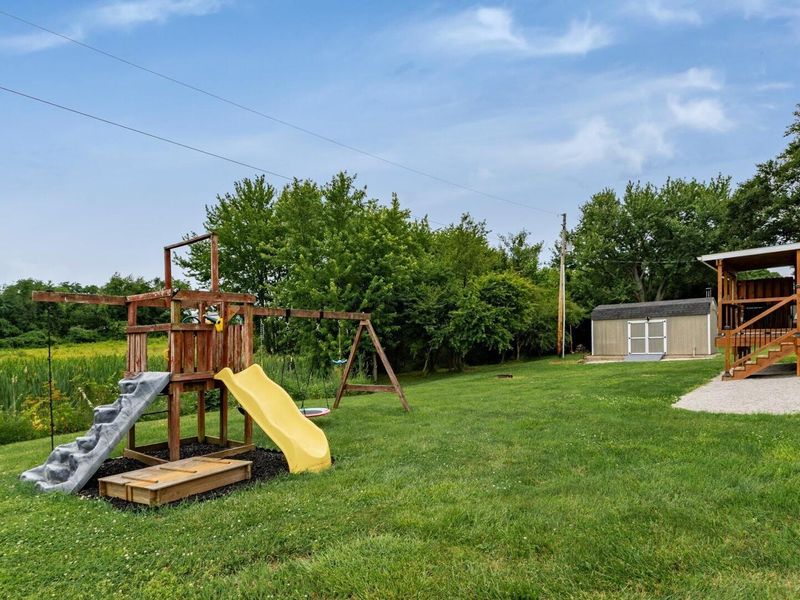 70 Liberty Avenue SE, Jacksontown, OH 43030 Photo 35