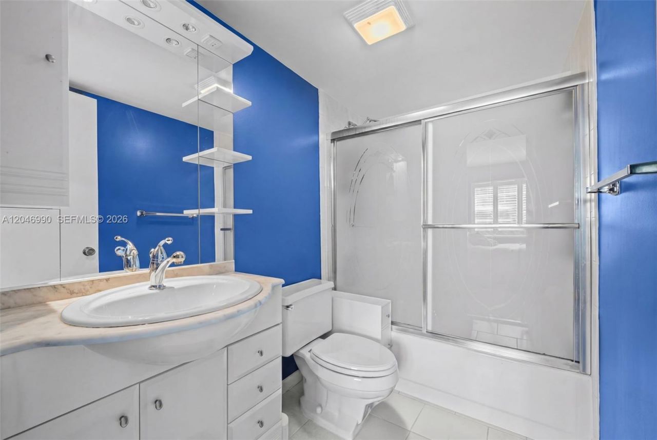 801 NE 27th Ave, Hallandale Beach, FL 33009 Photo